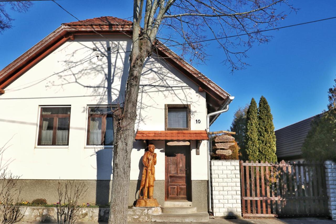 Villa Bakonyi Vadasz Haza Bakonykuti Exterior foto